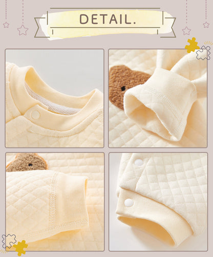 くまのパイピングロンパース